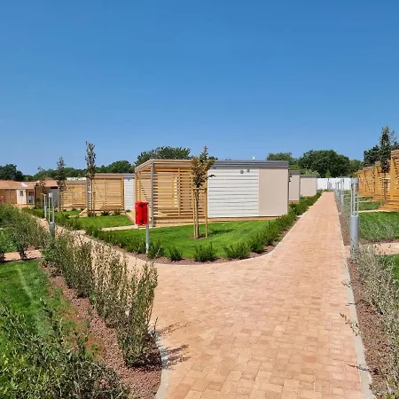 Eurocamp Mobile Homes At Fkk Naturist Ulika * Poreč
