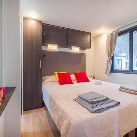 Kamp alanı Eurocamp Mobile Homes At Fkk Naturist Ulika *