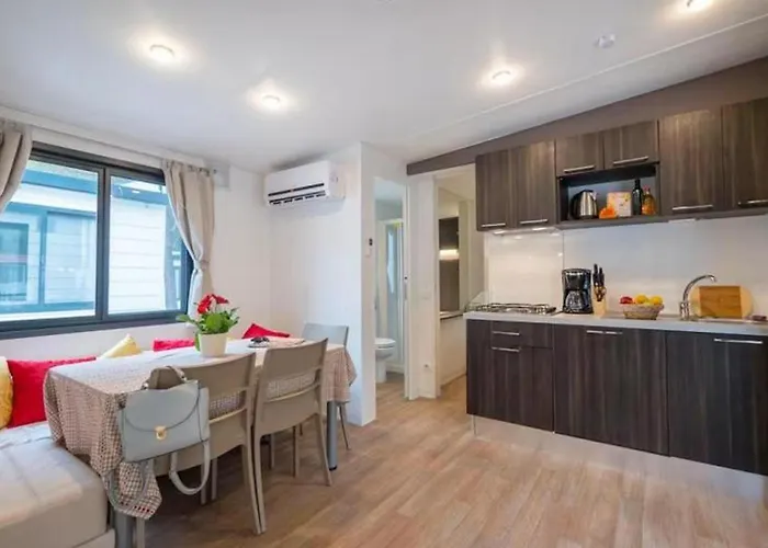 Eurocamp Mobile Homes At Fkk Naturist Ulika Пореч