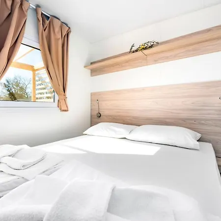 Eurocamp Mobile Homes At Fkk Naturist Ulika * Porec