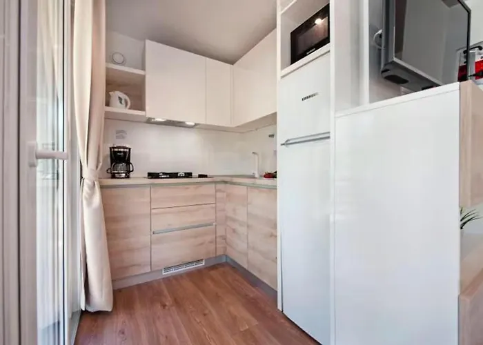 Eurocamp Mobile Homes At Fkk Naturist Ulika Кемпінг